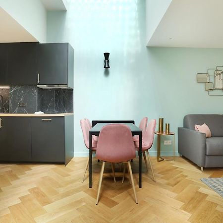 Apartment Center Of Paris By Studio Prestige Exterior foto