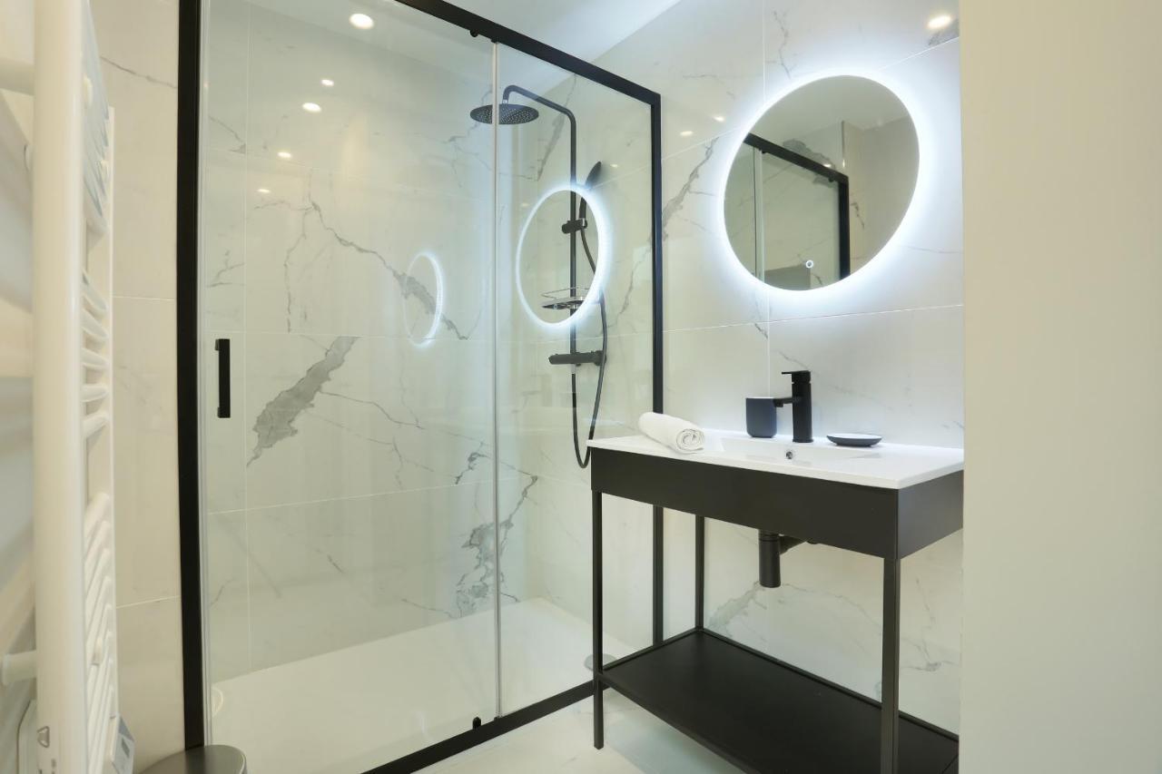 Apartment Center Of Paris By Studio Prestige Exterior foto
