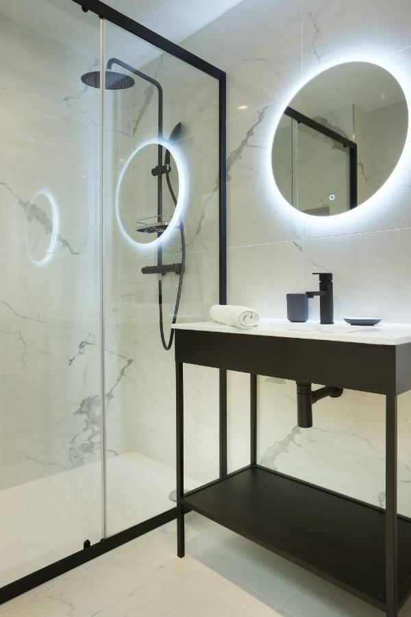 Apartment Center Of Paris By Studio Prestige Exterior foto